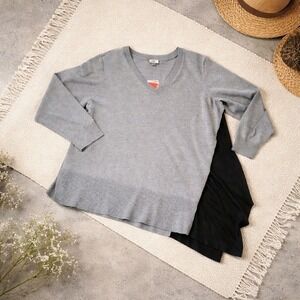 Avenue Sweater Women's Size 18/20‎ Long Sleeve Gray Angled Side V-Neck NWT $55